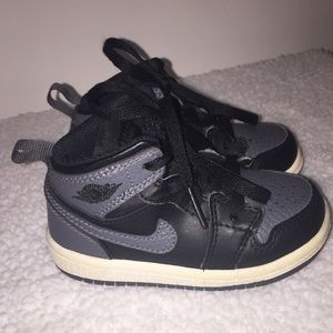 Black n gray Jordan Nike toddler 6C